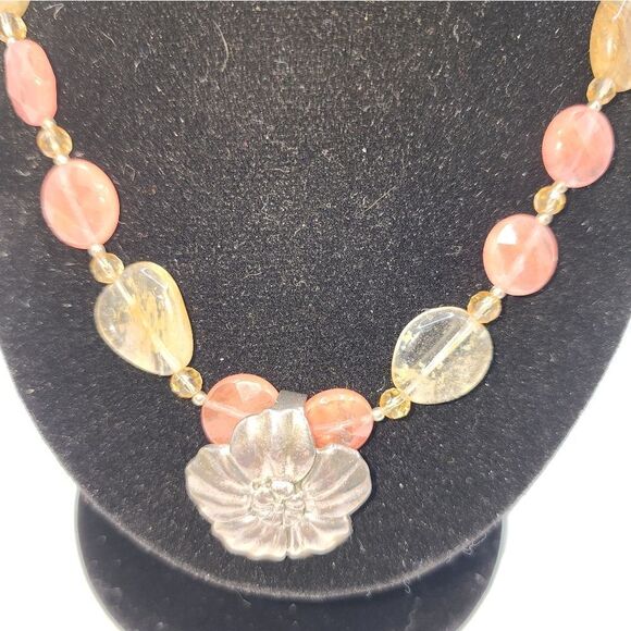 Sterling Silver 925 Vintage Lucite Necklace with .925 Earrings. - Picture 3 of 10